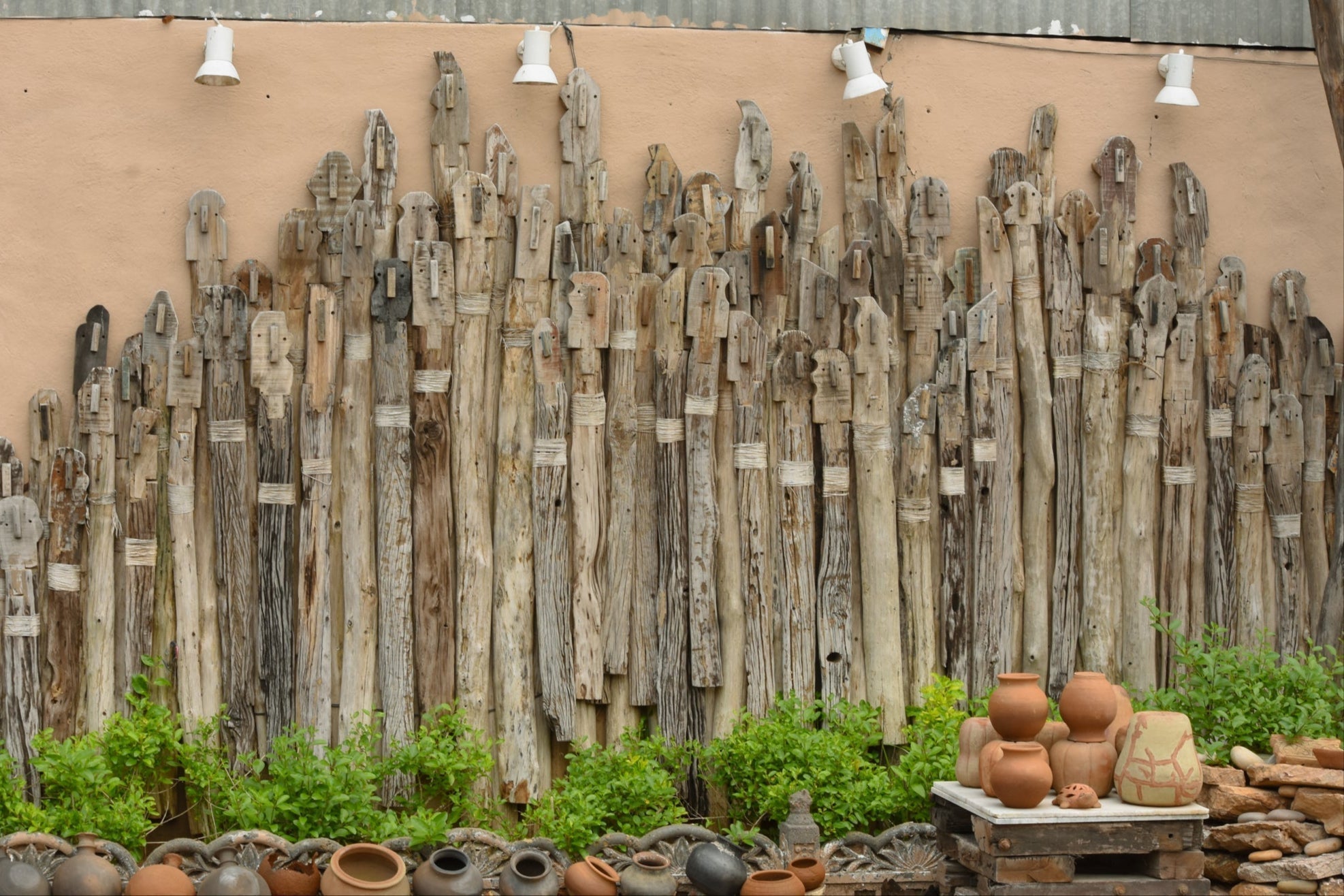 How to Design a Living Room Using Reclaimed Wood and Handcrafted Accents