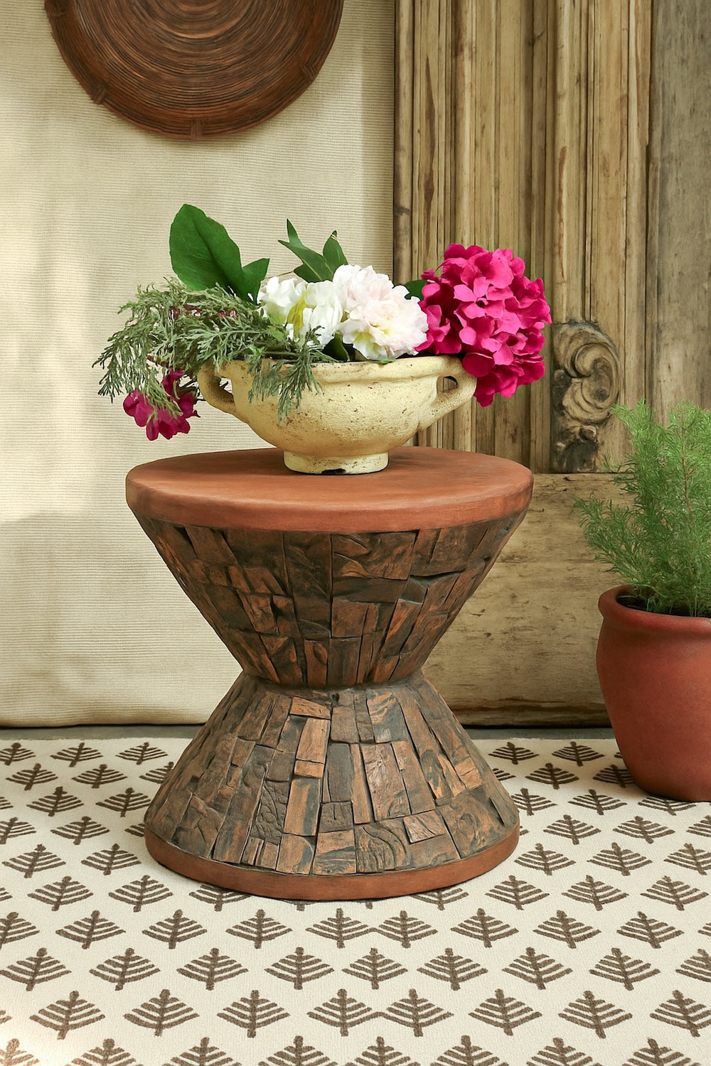 Empty Corner Decor Ideas That Avoid Clutter