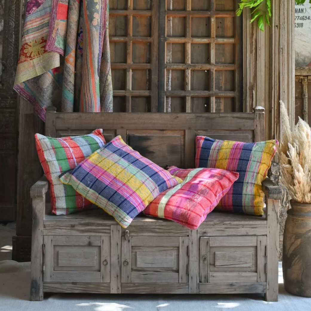 10 Embroidered Cushion Cover Design Ideas