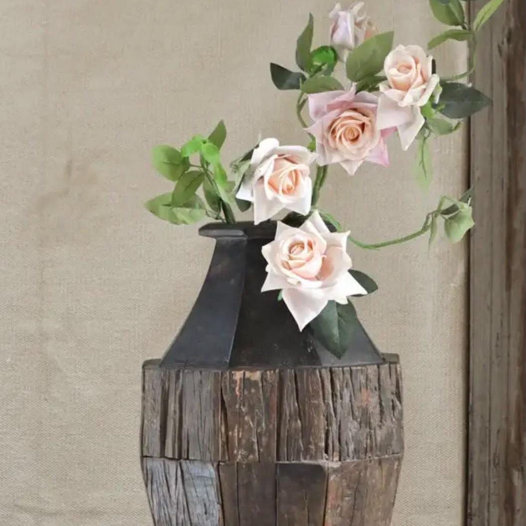 13 Flower Vase Ideas for Living Room