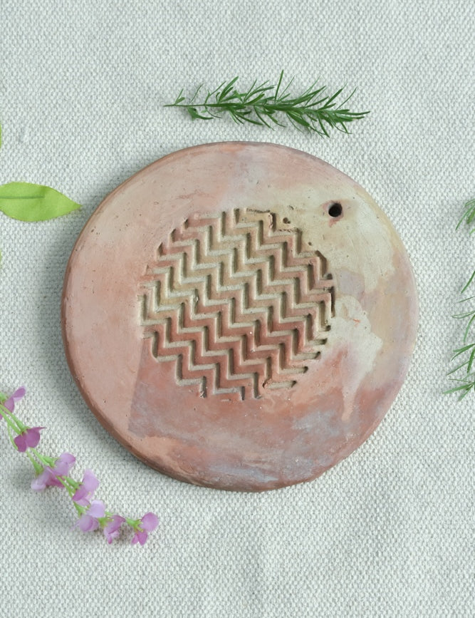 Ekaurr Block-Printed Terracotta Risers