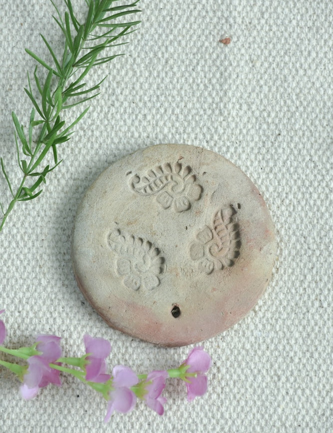 Ekaurr Block-Printed Terracotta Risers