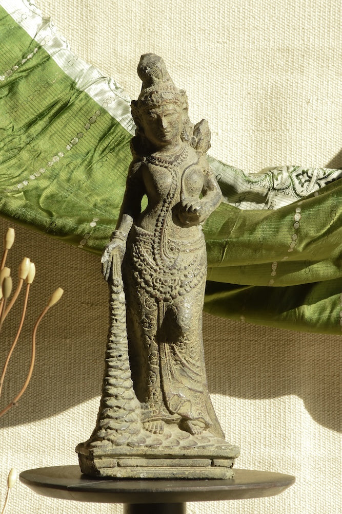 Ekaurr Antique Goddess Sculpture – intricately detailed classical divine figure with ornamental jewellery and weathered stone-finish, spiritual home decor accent