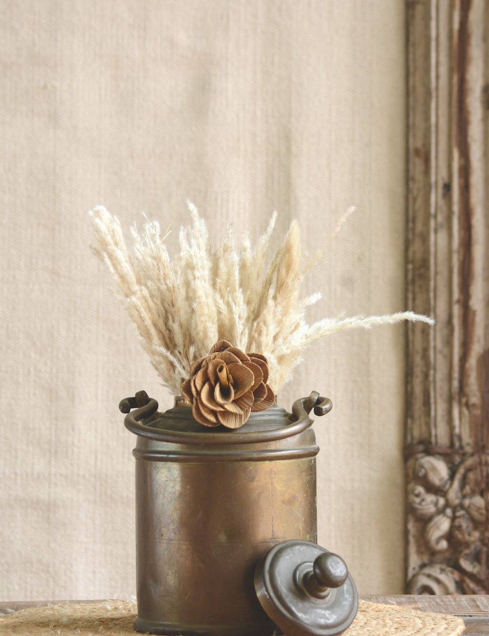 Ekaurr Brass Milk Pot with Lid Small – vintage collectible brass milk pot with lid, repurposed as a planter or decorative kitchen accent with aged patina