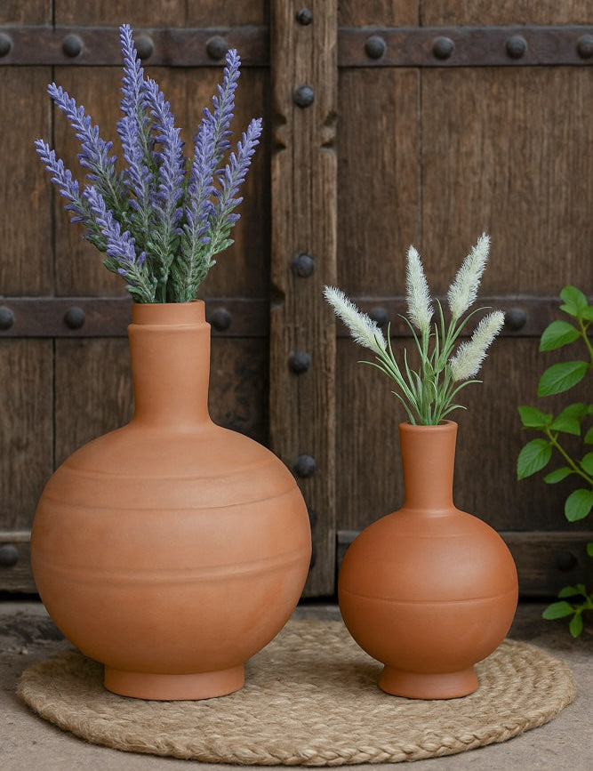 Ekaurr Bulb Terracotta Vases set of 2 with rounded bulb silhouette, handmade by skilled Indian artisans, earthy organic home décor vases for florals or styling