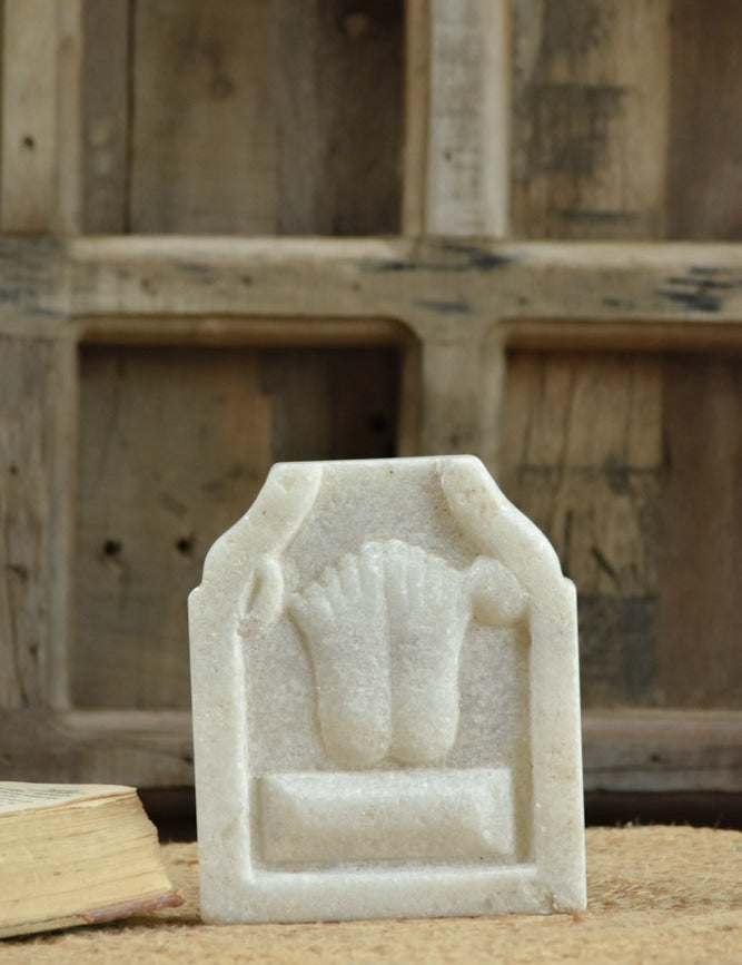 Ekaurr Charan Sparsh Marble Footprint Plaque hand-carved natural marble with sacred footprint impression, devotional home decor plaque for prayer spaces and wall display