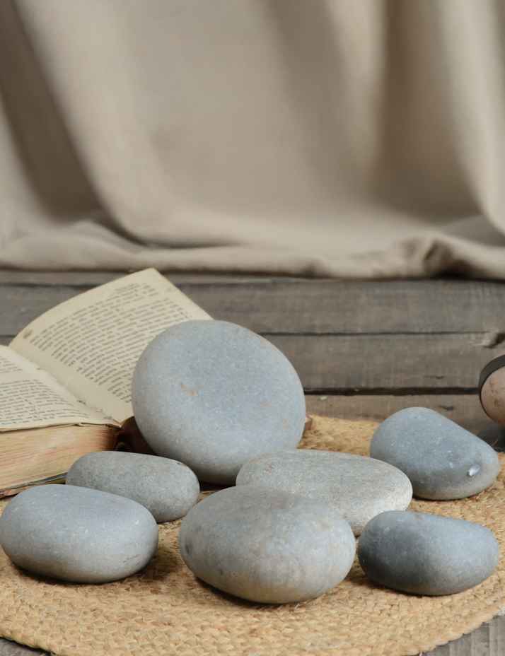 Ekaurr Coastal Grey Pebbles set of handpicked natural grey decorative stones in assorted organic shapes, ethically sourced unpolished pebbles for bowls, trays and tablescapes