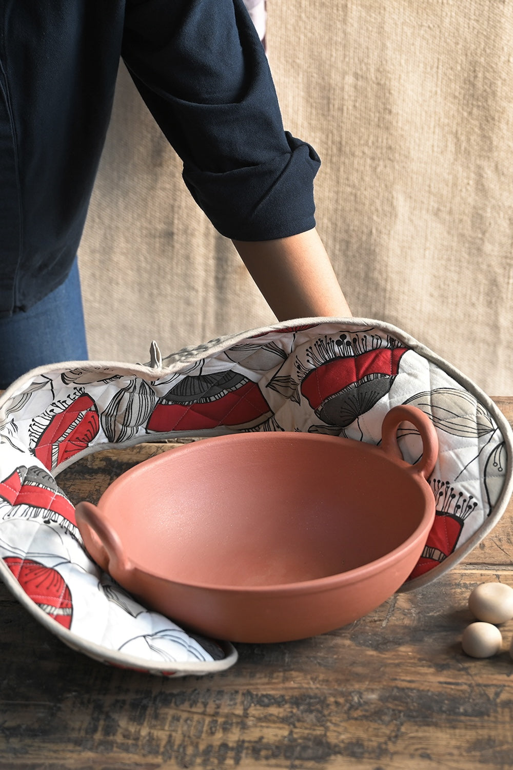 Ekaurr Dual Utility Mitten in Floral Print handcrafted double-sided oven mitten in a cheerful floral fabric print, artisan functional kitchen accessory for heat protection and colour in conscious home cooking