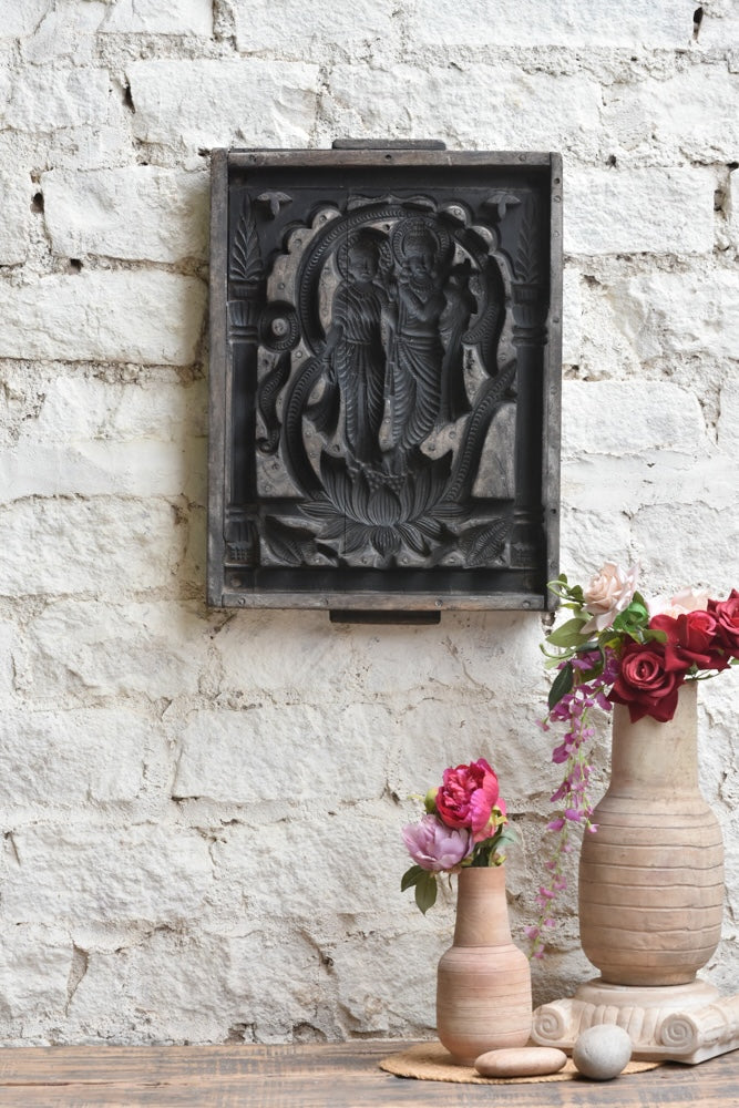 Ekaurr Eternal Love Radha Krishna Mould Decor hand-pressed cement or clay wall art depicting Radha and Krishna in an abstract relief imprint, artisan devotional home decor for walls and spiritual living spaces