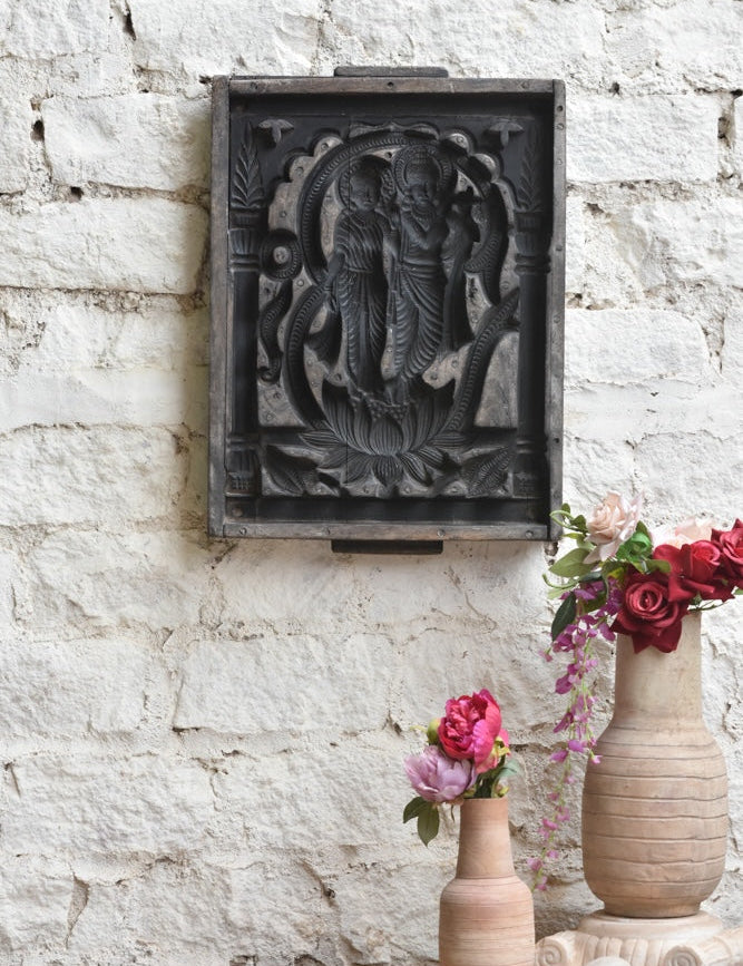 Ekaurr Eternal Love Radha Krishna Mould Decor hand-pressed cement or clay wall art depicting Radha and Krishna in an abstract relief imprint, artisan devotional home decor for walls and spiritual living spaces