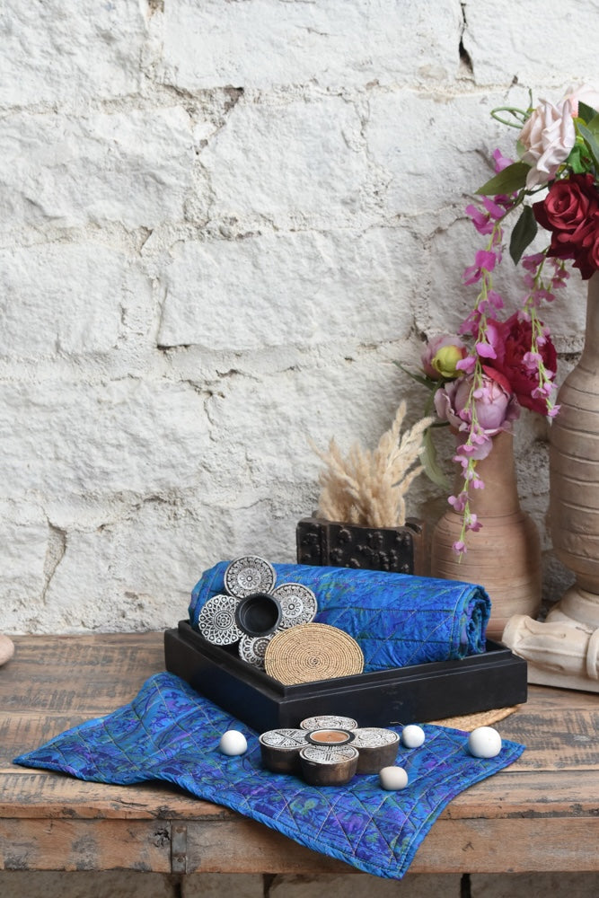Ekaurr Heritage Harmony Gift Set curated artisan gift set of handcrafted heritage home decor pieces in reclaimed and natural materials with complimentary greeting card, thoughtful sustainable gifting celebrating Indian craft traditions