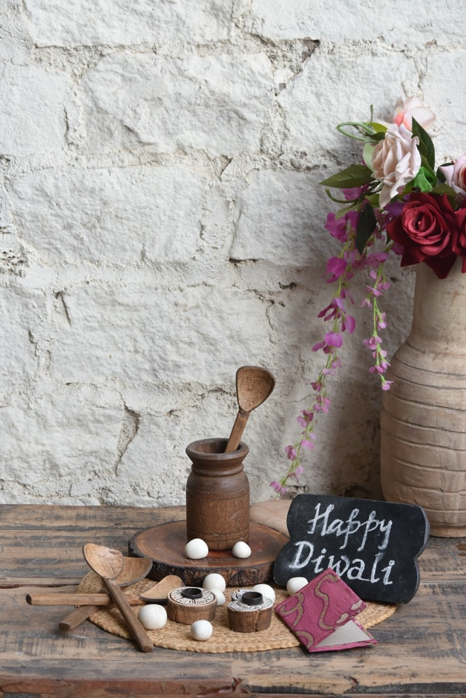 Ekaurr Light Nature Form Gift Set curated artisan gift set celebrating the interplay of candlelight natural materials and organic form with handcrafted home decor pieces and complimentary greeting card, thoughtful sustainable gifting for nature-inspired home styling