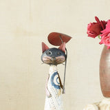 Ekaurr Love in Every Season – handcrafted cat holding umbrella decorative figurine, vintage-inspired romantic gift and home decor accent