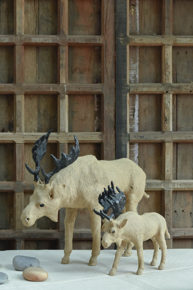 Ekaurr Moose set of 2 handcrafted jute sculptures with distinctive antlers in a natural standing pose, earthy natural fibre wildlife figurine pair for home decor and shelves