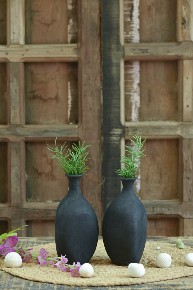 Ekaurr Noora Black Terracotta Planters handcrafted in deep black-fired clay by Indian artisans, contemporary black terracotta pots for succulents or decorative use