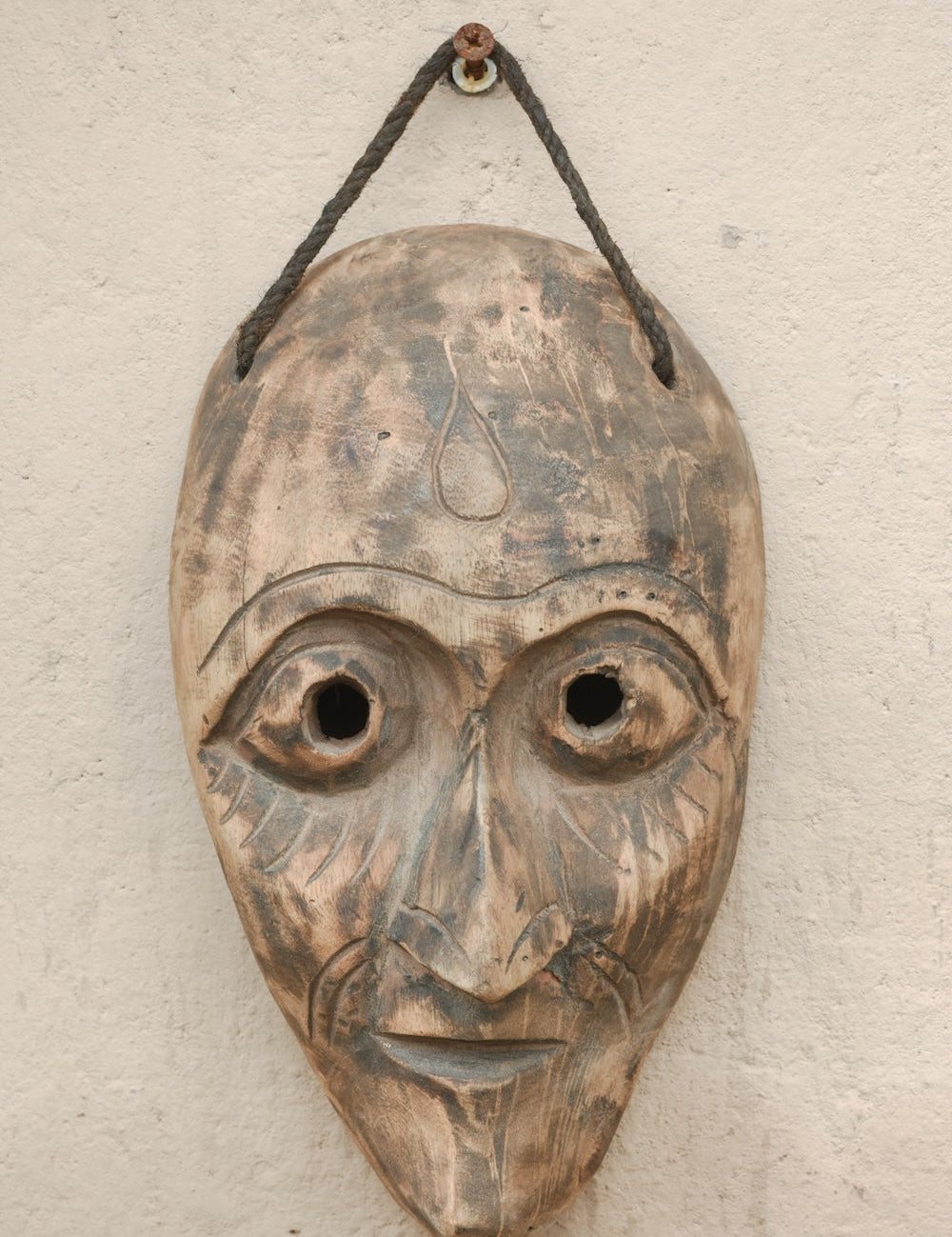 Ekaurr One of a Kind Alien Mask hand-carved wood or mixed-media mask with an otherworldly abstract alien-form composition, unique artisan one-of-a-kind wall decor for eclectic collectors and curated home interiors