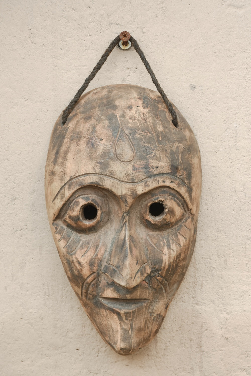 Ekaurr One of a Kind Alien Mask hand-carved wood or mixed-media mask with an otherworldly abstract alien-form composition, unique artisan one-of-a-kind wall decor for eclectic collectors and curated home interiors