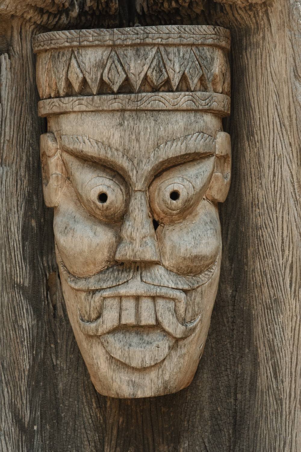 Ekaurr One of a Kind Vintage King Mask hand-carved aged wood mask with regal king-form crown and ceremonial detailing, unique artisan one-of-a-kind wall decor for collectors and heritage-inspired home interiors