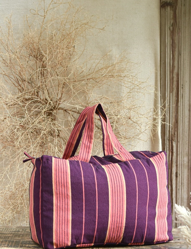 Ekaurr Pink Magenta Fabric Picnic Bag handcrafted quilted cotton picnic tote in vibrant pink and magenta with a spacious structured form, artisan Indian textile bag for picnics outings and vibrant everyday use