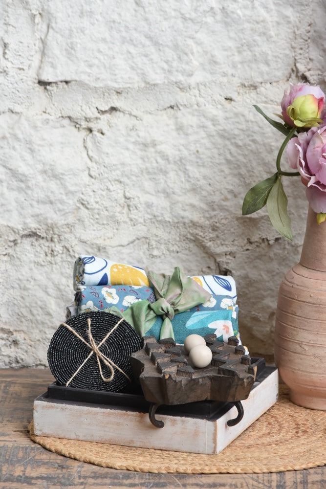 Ekaurr Rustic Charm Gift Set curated artisan gift set of charming rustic home decor pieces in reclaimed wood and natural materials with complimentary greeting card, warm sustainable gifting for home styling and occasions