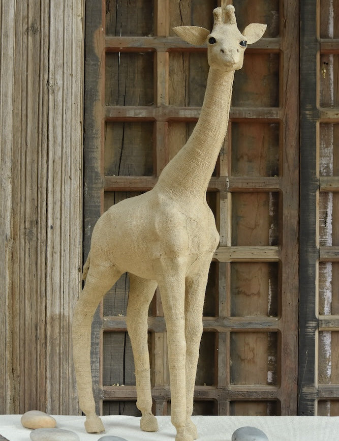 Ekaurr Savannah Giraffe handcrafted jute sculpture of a tall standing giraffe with natural earthy fibre texture, wildlife figurine for home decor consoles and nature-inspired interiors