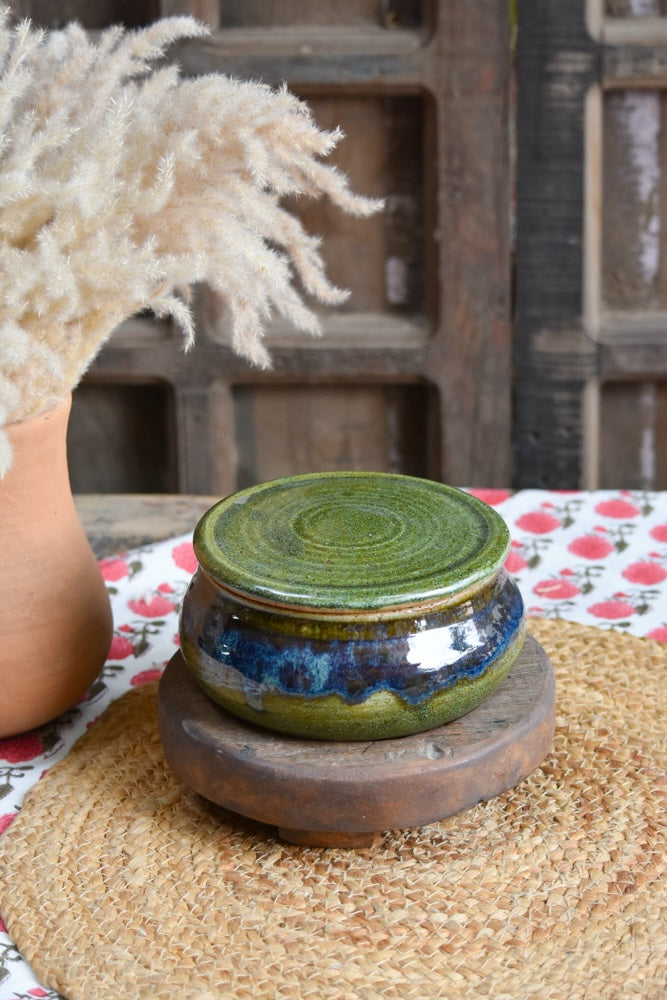 Ekaurr Serving Bowl with Lid handmade ceramic covered serving bowl with fitted lid in organic hand-glazed finish, artisan kitchen essential for dining and keeping food warm at the table