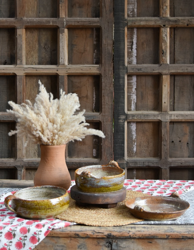 Ekaurr Set of 3 Crockery handmade ceramic dining set of 2 bowls and 1 plate with coordinated organic glaze, artisan kitchen essentials for everyday dining and intentional table styling