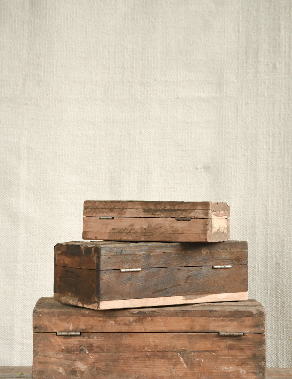 Ekaurr Set of 3 Nesting Wooden Boxes handcrafted from reclaimed wood with fitted lids, artisan storage and gifting boxes that nest compactly in three sizes