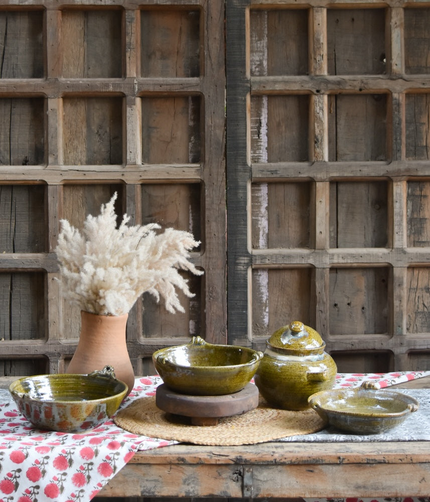 Ekaurr Set of 4 Serving Dishes handmade ceramic flat serving dishes in coordinated organic glaze, artisan kitchen essentials for tapas mezze and casual dining table styling