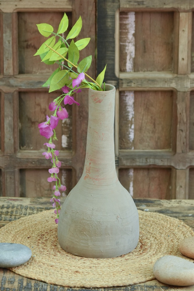 Ekaurr Sheeshi-Neck Planter in Light Grey – handcrafted terracotta planter by rural Indian women artisans, earthy organic form for indoor and outdoor use