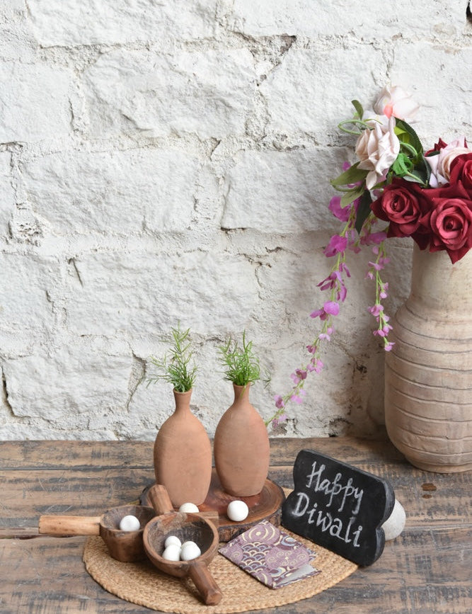 Ekaurr Spoons of Light Vases of Earth Gift Set curated artisan gift set pairing handcrafted wooden spoon candle holders with small earthy terracotta or reclaimed wood vases and complimentary greeting card, poetic sustainable gifting for home styling and nature-inspired living