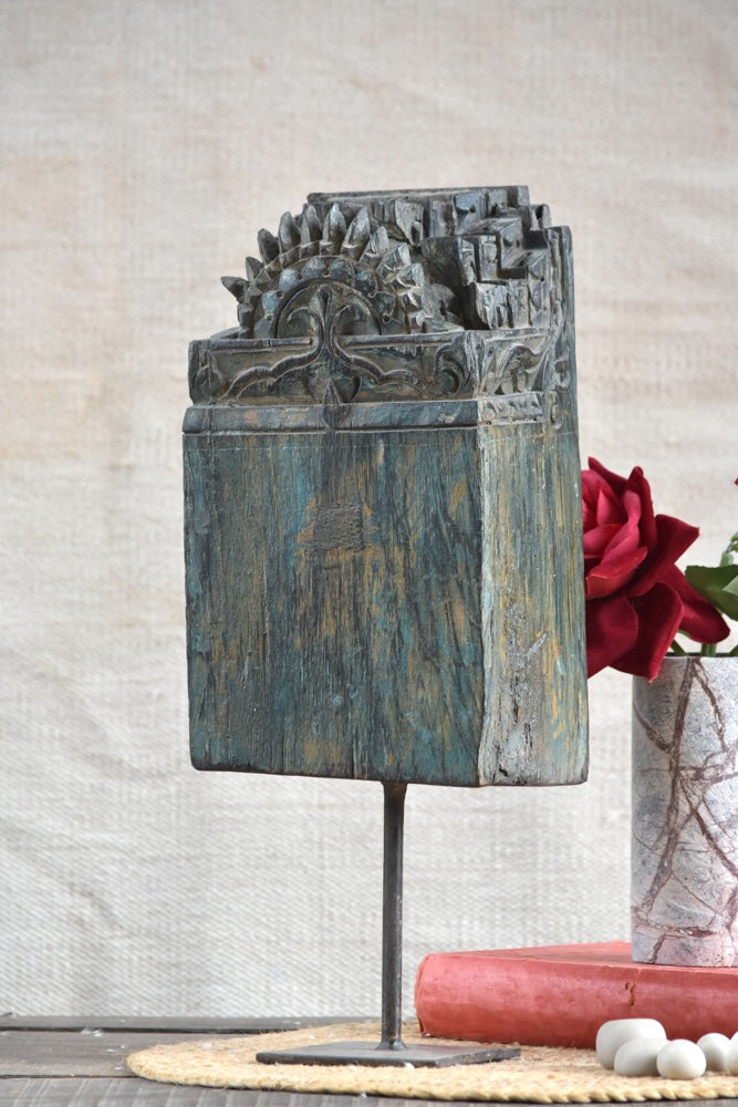 Ekaurr The Sunburst Pillar Decorative Stand hand-carved wooden column with radiating sunburst motif detailing, heritage artisan display stand for idols sculptures or decor accents