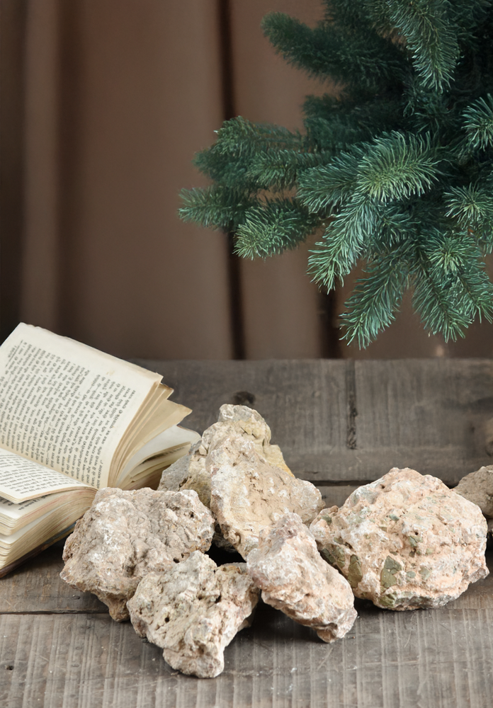 Ekaurr Sunset Stone Ensemble set of handpicked natural stones in warm sunset tones, ethically sourced unpolished pebbles for calm and grounded home tabletop styling