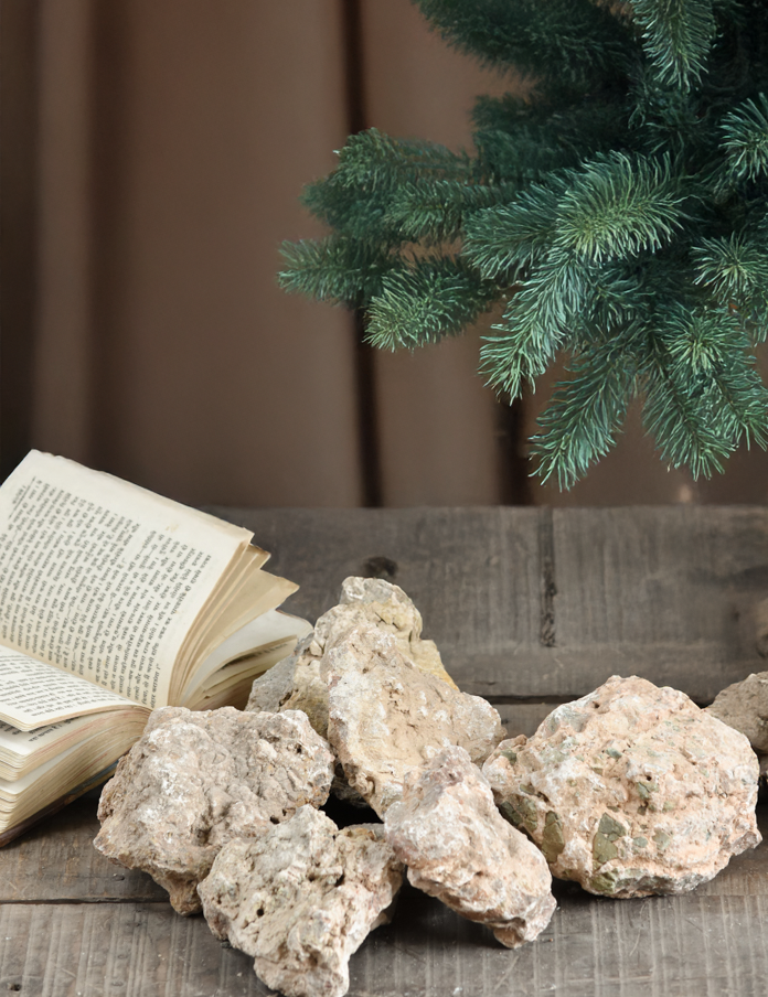 Ekaurr Sunset Stone Ensemble set of handpicked natural stones in warm sunset tones, ethically sourced unpolished pebbles for calm and grounded home tabletop styling
