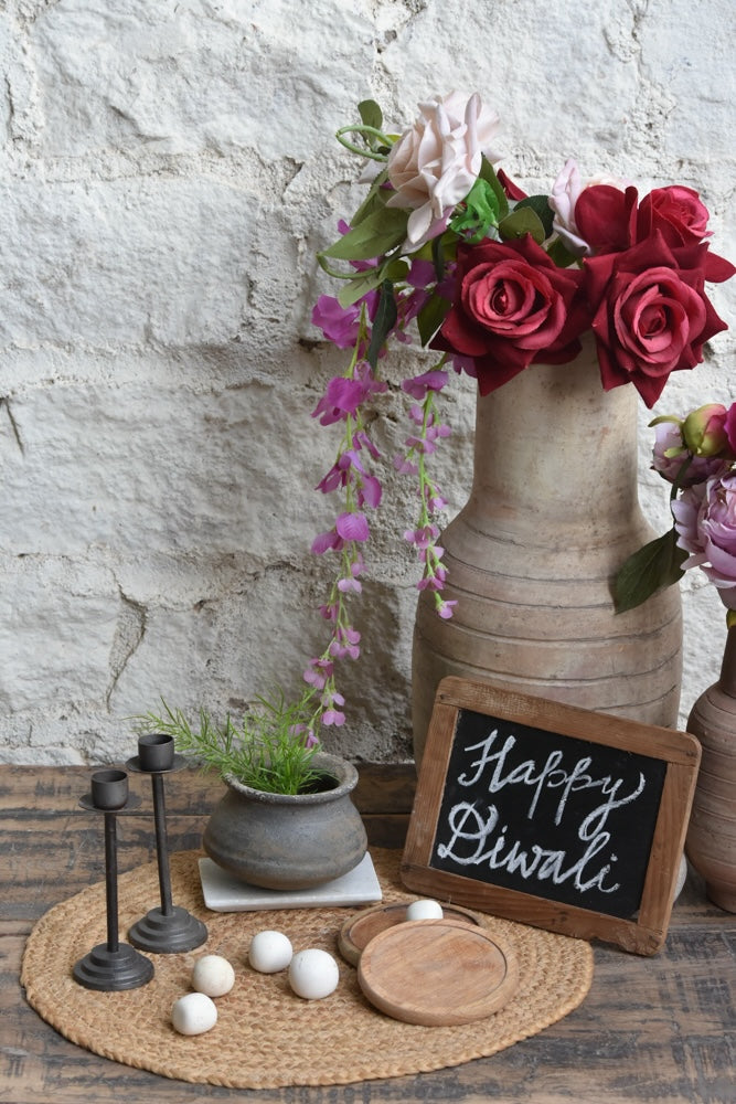 Ekaurr Terracotta Iron Harmony Gift Set curated artisan gift set pairing handmade terracotta pieces with matte iron candle holders or accents and complimentary greeting card, grounding sustainable gifting celebrating the harmony of clay and iron craft