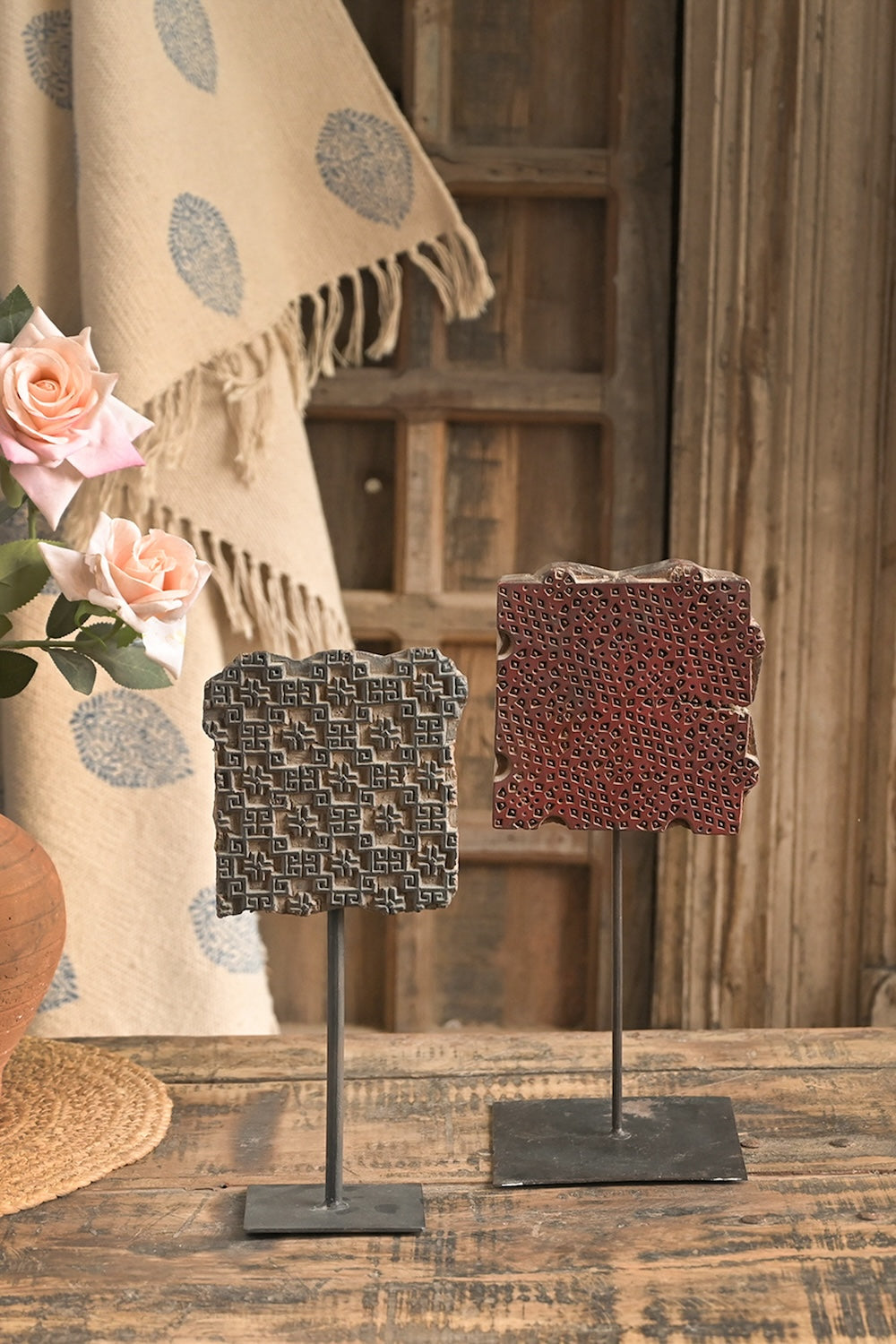 Ekaurr Textile Printing Block on Iron Base – Vintage Hand-Carved Wooden Block Mounted on Iron Stand, Heritage Décor
