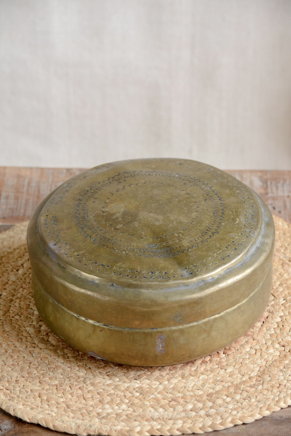 Ekaurr Vintage Brass Box Large antique brass storage box with aged patina and traditional latch or embossed detailing in large size, heritage artisan keepsake box for jewellery and display