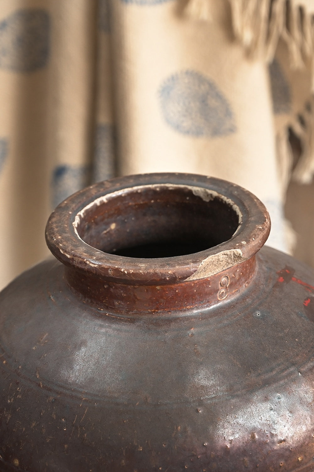 Ekaurr Vintage Enamel Pot – Side View Showing Aged Patina and Organic Texture, Single Piece