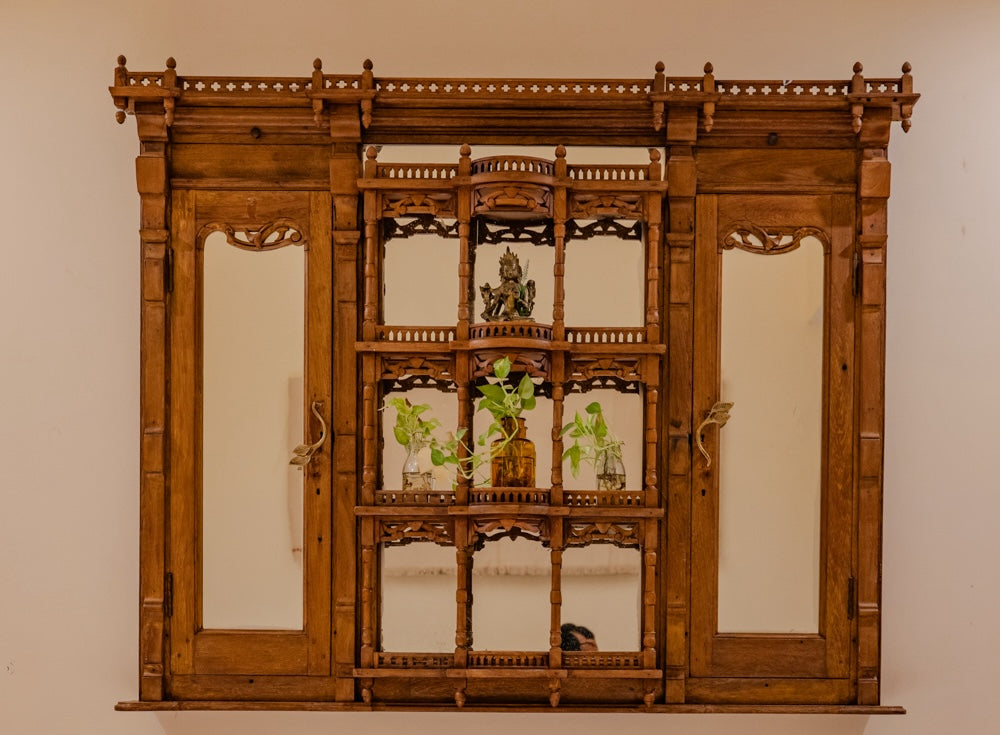 Ekaurr Vintage Jharoka Wall Art handcrafted decorative wall panel inspired by the ornate overhanging balcony windows of Rajasthani architecture, artisan heritage home decor for living rooms and Indian-inspired interior styling