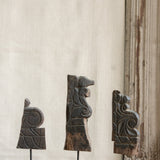 Ekaurr Vintage Toda Brackets – Closeup of Intricate Wood Carving Detail on Antique Decorative Brackets