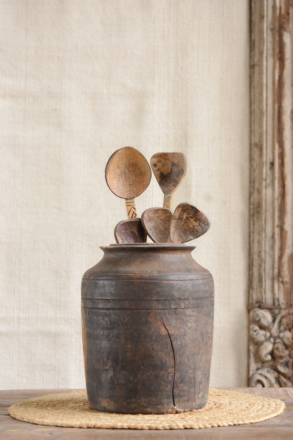Ekaurr Wooden Vase – vintage reclaimed wood vase with natural grain and weathered patina, rustic home decor for shelves and tabletops