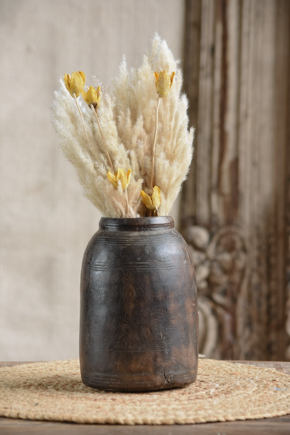 Ekaurr Wooden Pot – small vintage collectible wood pot with natural grain and weathered charm, perfect for floral arrangements or standalone shelf decor