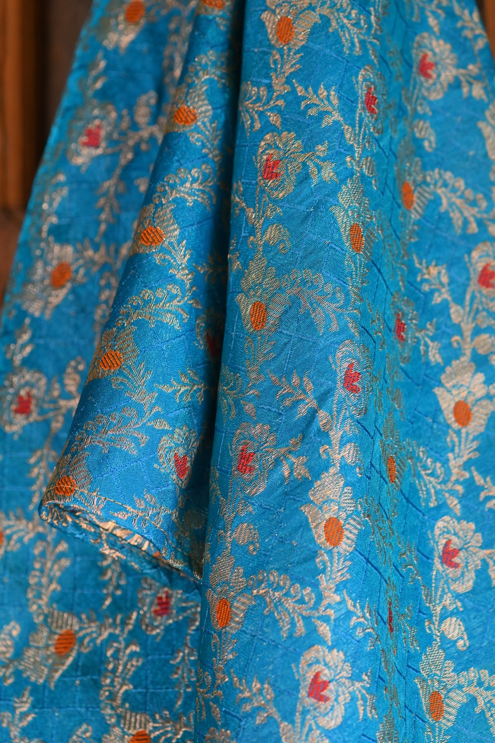 Ekaurr Skyshine Scarf handcrafted lightweight fabric scarf in sky-toned shimmering or printed textile, artisan Indian textile accessory for everyday styling and gifting