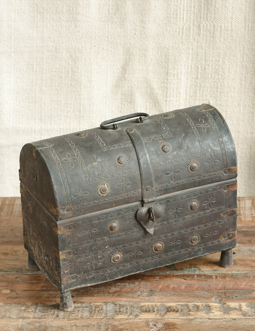 Ekaurr Vintage Iron Chest aged antique metal storage chest with rusted patina and traditional latch detailing, heritage found collectible for entryways shelves or use as a statement accent table